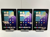 Apple ipad 7th gen 10.2” - wifi only - 128 gb / 32 gb - space gray (3x) - afbeelding 1 van  6