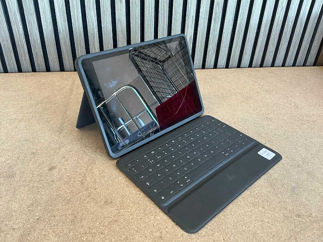 Apple ipad (7th gen, 32gb) tablet - afbeelding 1 van  6