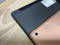 Apple ipad 8 a2270 + a2429 tablet (4x) - afbeelding 3 van  3