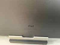 Apple ipad 8th gen - wi-fi - 32 gb - space gray (3x) - afbeelding 5 van  7