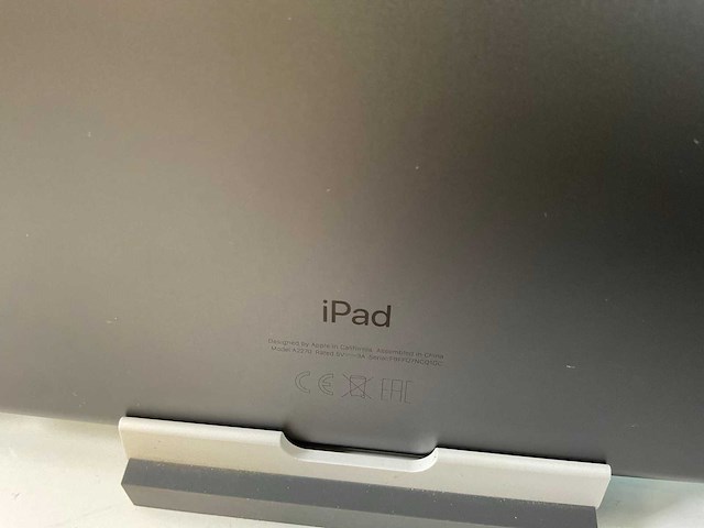 Apple ipad 8th gen - wi-fi - 32 gb - space gray (3x) - afbeelding 6 van  7