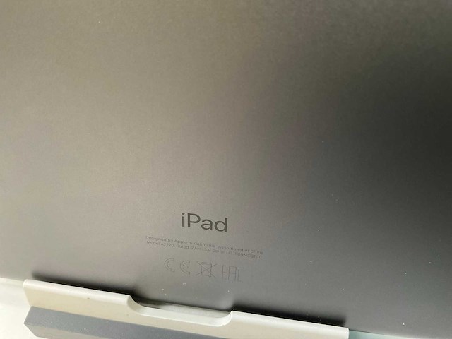 Apple ipad 8th gen - wi-fi - 32 gb - space gray (3x) - afbeelding 7 van  7