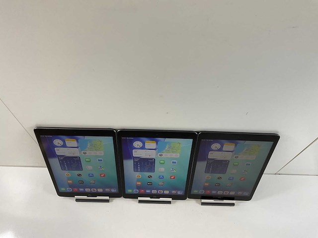 Apple ipad 8th gen - wi-fi - 32 gb - space gray (3x) - afbeelding 2 van  9