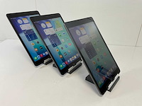 Apple ipad 8th gen - wi-fi - 32 gb - space gray (3x) - afbeelding 4 van  9