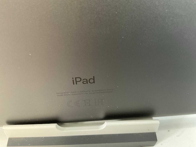 Apple ipad 8th gen - wi-fi - 32 gb - space gray (3x) - afbeelding 7 van  9