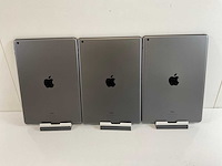 Apple ipad 8th gen - wi-fi - 32 gb - space gray (3x) - afbeelding 5 van  8