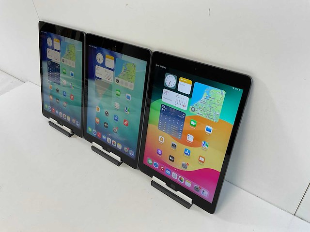 Apple ipad 8th gen - wi-fi - 32 gb - space gray (3x) - afbeelding 3 van  9