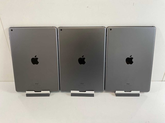 Apple ipad 8th gen - wi-fi - 32 gb - space gray (3x) - afbeelding 6 van  9