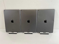 Apple ipad 8th gen - wi-fi - 32 gb - space gray (3x) - afbeelding 7 van  10