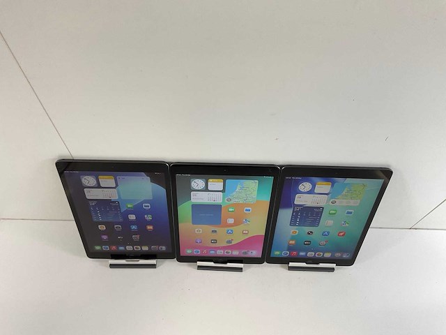 Apple ipad 8th gen - wi-fi - 32 gb - space gray (3x) - afbeelding 2 van  9