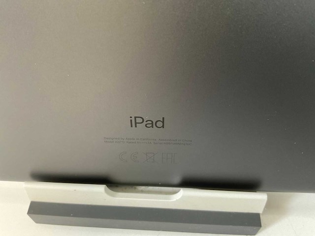 Apple ipad 8th gen - wi-fi - 32 gb - space gray (3x) - afbeelding 9 van  9