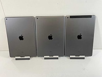 Apple ipad 8th gen - wi-fi - 32 gb - space gray (3x) - afbeelding 4 van  7