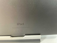 Apple ipad 8th gen - wi-fi - 32 gb - space gray (3x) - afbeelding 5 van  7