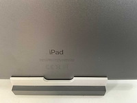 Apple ipad 8th gen - wi-fi + cellular - 32 gb - space gray (2x) - afbeelding 6 van  7