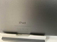 Apple ipad 8th gen - wi-fi + cellular - 32 gb - space gray (2x) - afbeelding 7 van  7