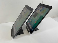 Apple ipad 8th gen - wi-fi + cellular - 32 gb - space gray (2x) - afbeelding 4 van  7