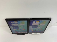 Apple ipad 8th gen - wi-fi + cellular - 32 gb - space gray (2x) - afbeelding 2 van  7