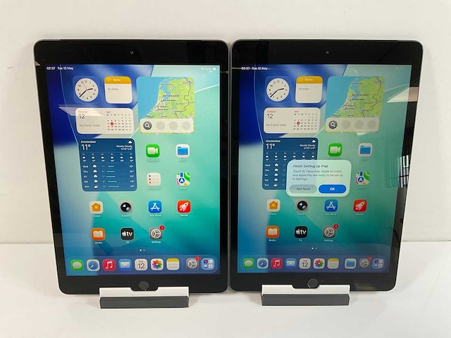 Apple ipad 8th gen - wi-fi + cellular - 32 gb - space gray (2x) - afbeelding 1 van  5
