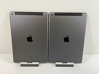 Apple ipad 8th gen - wi-fi + cellular - 32 gb - space gray (2x) - afbeelding 5 van  7