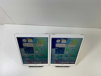 Apple ipad 8th gen - wifi + cellular - 32 gb - silver (2x) - afbeelding 2 van  7