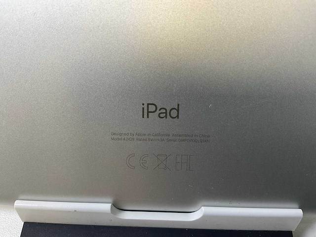 Apple ipad 8th gen - wifi + cellular - 32 gb - silver (2x) - afbeelding 7 van  7