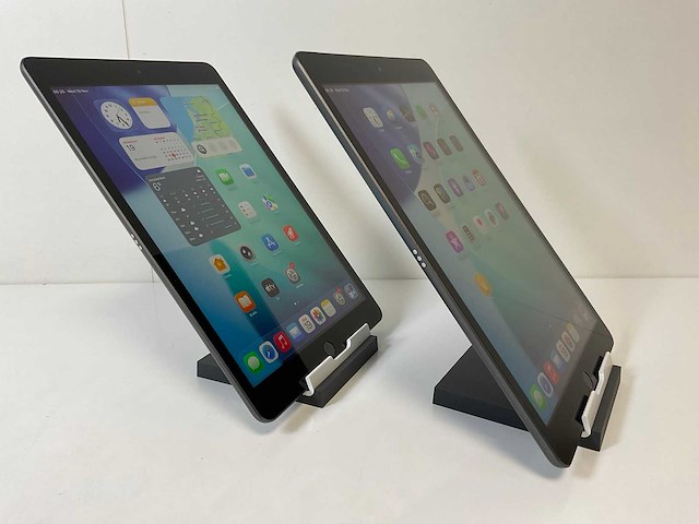 Apple ipad 8th gen - wifi + cellular - 32 gb - space gray (2x) - afbeelding 3 van  7