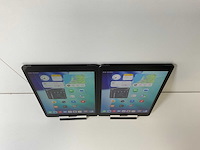 Apple ipad 8th gen - wifi + cellular - 32 gb - space gray (2x) - afbeelding 2 van  7