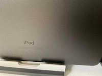 Apple ipad 8th gen - wifi + cellular - 32 gb - space gray (2x) - afbeelding 7 van  7