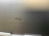 Apple ipad 8th gen - wifi + cellular - 32 gb - space gray (2x) - afbeelding 7 van  7