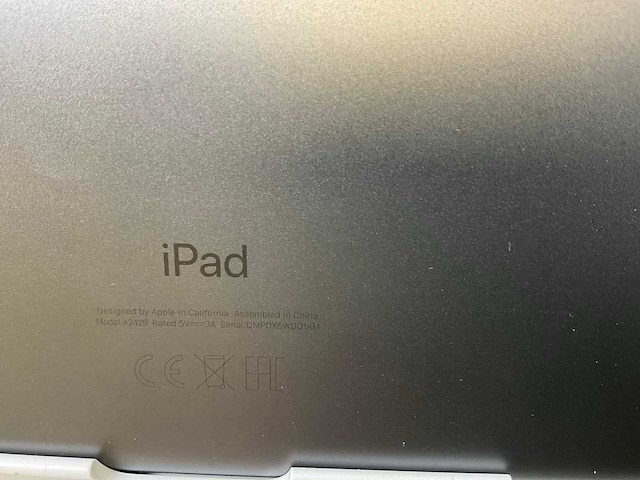 Apple ipad 8th gen - wifi + cellular - 32 gb - space gray (2x) - afbeelding 7 van  7