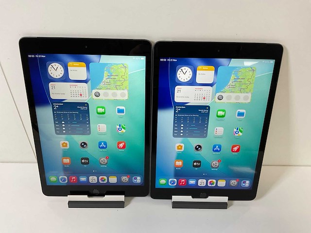 Apple ipad 8th gen - wifi + cellular - 32 gb / 128 gb - space gray (2x) - afbeelding 1 van  7