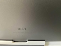 Apple ipad 8th gen - wifi + cellular - 32 gb / 128 gb - space gray (2x) - afbeelding 6 van  7