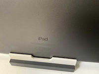 Apple ipad 8th gen - wifi + cellular - 32 gb / 128 gb - space gray (2x) - afbeelding 7 van  7