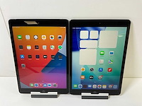 Apple ipad 8th gen - wifi + cellular - 32 gb / 128 gb - space gray (2x) - afbeelding 1 van  6