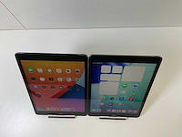 Apple ipad 8th gen - wifi + cellular - 32 gb / 128 gb - space gray (2x) - afbeelding 2 van  6