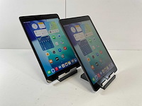 Apple ipad 8th gen 10.2” - wifi + cellular - 32 gb - space gray (2x) - afbeelding 3 van  5