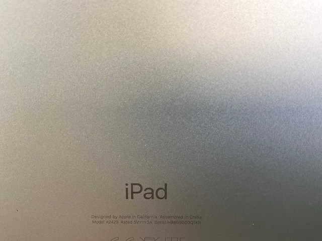 Apple ipad 8th gen 10.2” - wifi only - 128 gb - silver (2x) - afbeelding 4 van  4