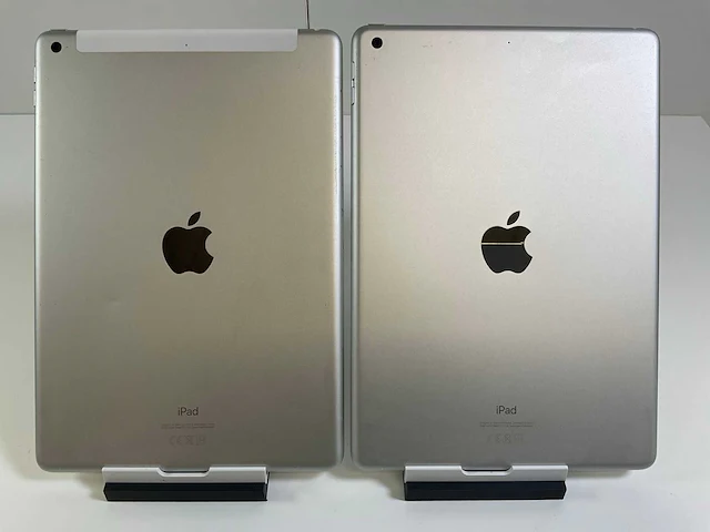 Apple ipad 8th gen 10.2” - wifi only - 128 gb - silver (2x) - afbeelding 5 van  7