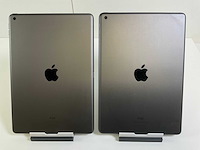 Apple ipad 8th gen 10.2” - wifi only - 128 gb / 32 gb - space gray (2x) - afbeelding 3 van  4
