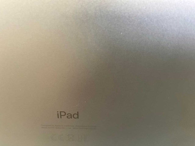 Apple ipad 8th gen 10.2” - wifi only - 128 gb / 32 gb - space gray (2x) - afbeelding 4 van  4