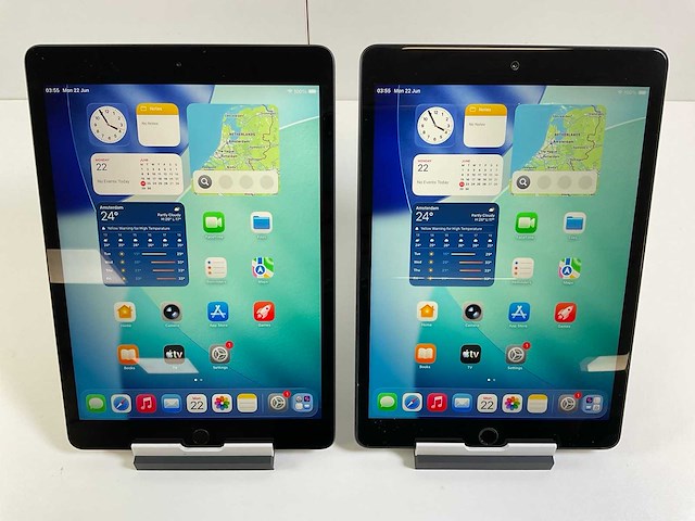 Apple ipad 8th gen 10.2” - wifi only - 32 gb - space gray (2x) - afbeelding 1 van  8