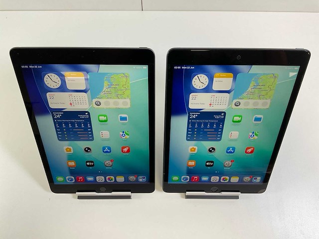 Apple ipad 8th gen 10.2” - wifi only - 32 gb - space gray (2x) - afbeelding 2 van  8