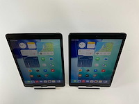 Apple ipad 8th gen 10.2-inch - wifi + cellular - 128 gb - space gray (2x) - afbeelding 2 van  7
