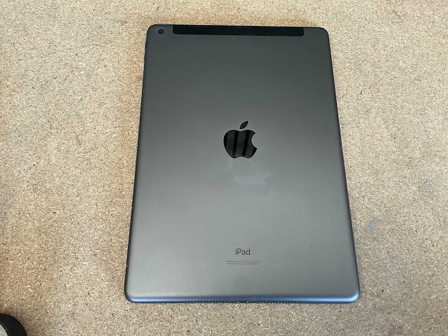 Apple ipad (8th gen, 32gb) tablet - afbeelding 6 van  7