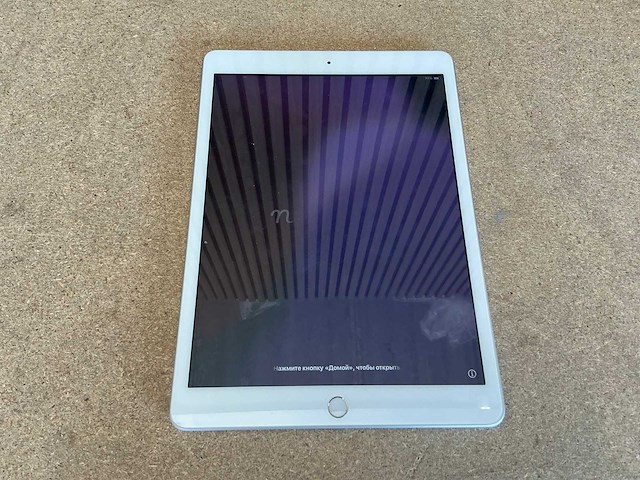 Apple ipad (8th gen, 32gb) tablet - afbeelding 1 van  6
