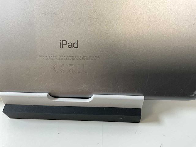 Apple ipad 9 6th gen 9,7”, wifi + cellular - 128 gb - space gray (3x) - afbeelding 6 van  9