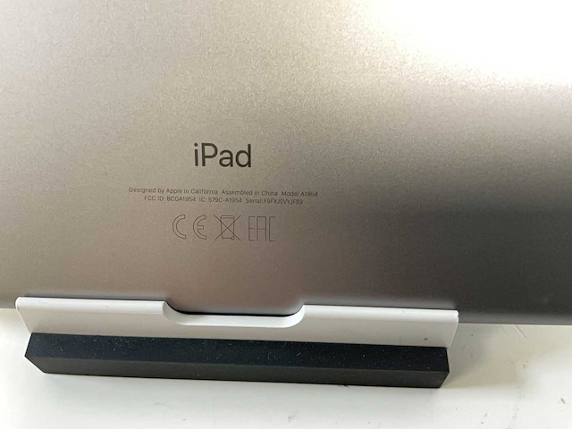 Apple ipad 9 6th gen 9,7”, wifi + cellular - 128 gb - space gray (3x) - afbeelding 7 van  9