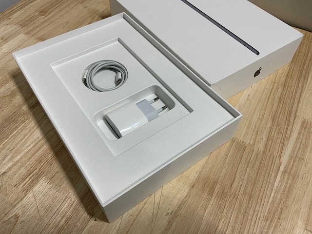 Apple ipad 9 a2604 space gray tablet - afbeelding 5 van  5