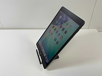 Apple ipad 9th gen - wi-fi - 256 gb - space gray - afbeelding 3 van  5