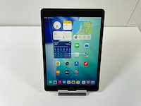 Apple ipad 9th gen - wi-fi - 64 gb - silver - afbeelding 1 van  5